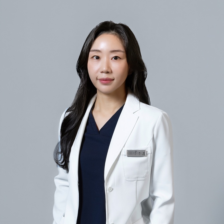 Dr. Yi Ji Young