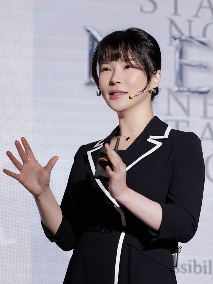 스킨 갤러리 행사 강연
